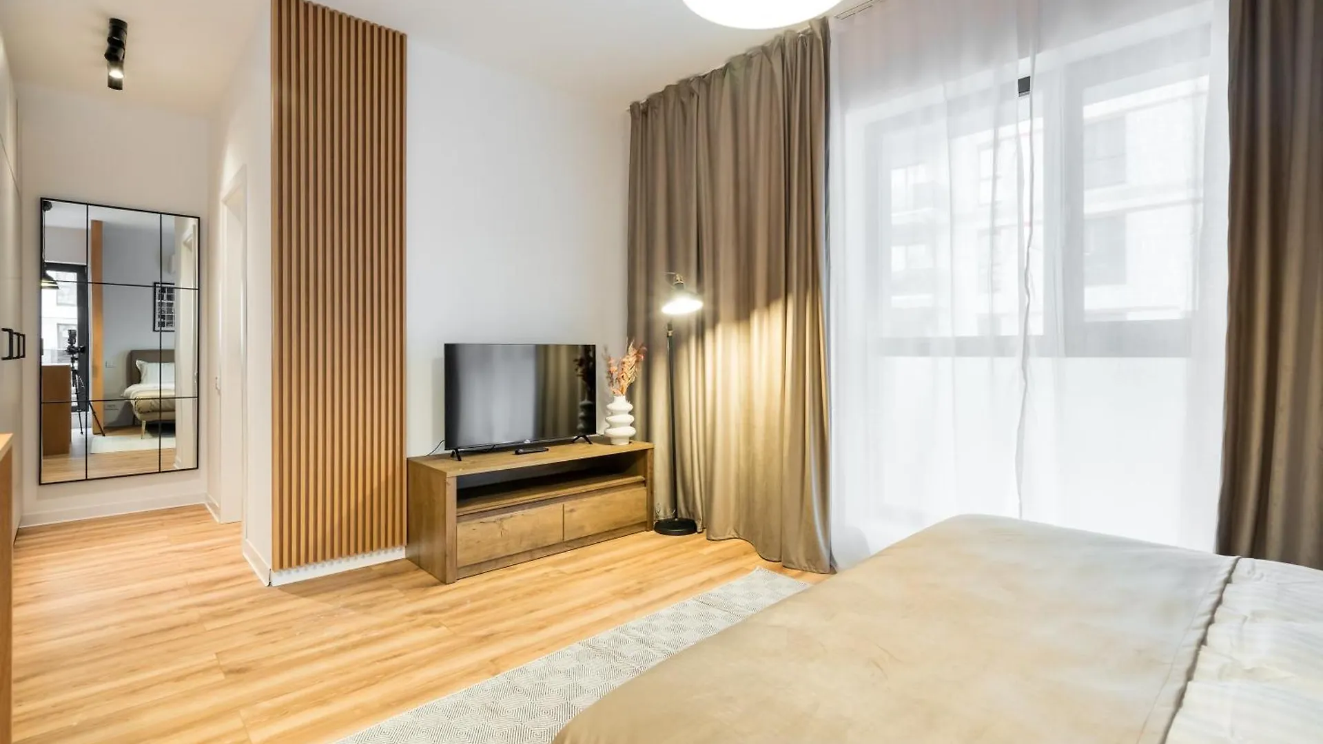 Plaza Residence Studio 294 Bucharest Apartment